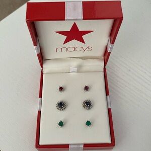 Never worn Macy’s earring gift set
